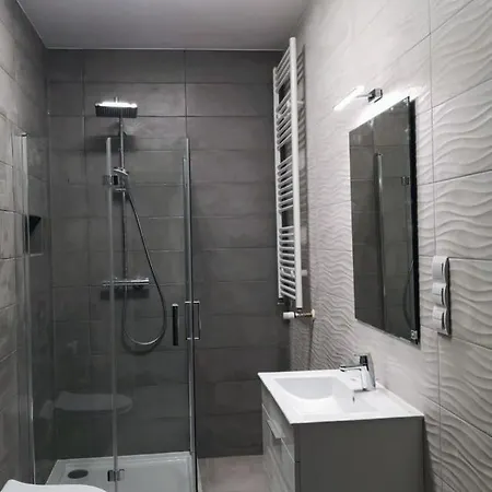 Nowoczesny Na Promenadach Wroclawskich Apartment *
